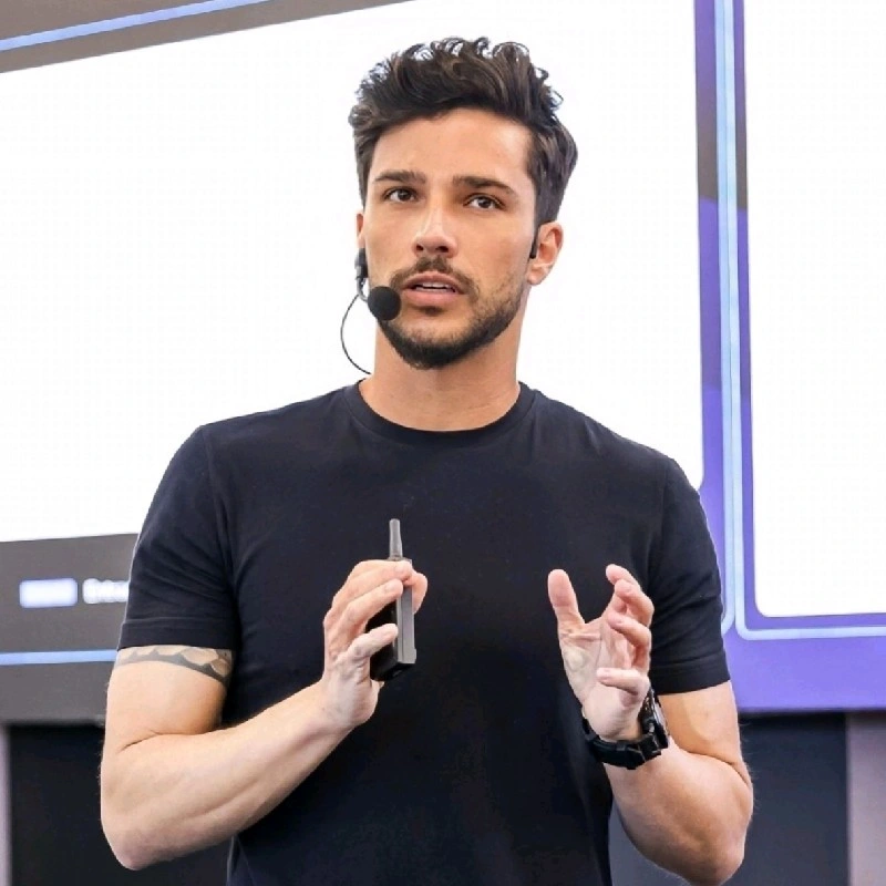 Gustavo Martins, CEO · SKY VB